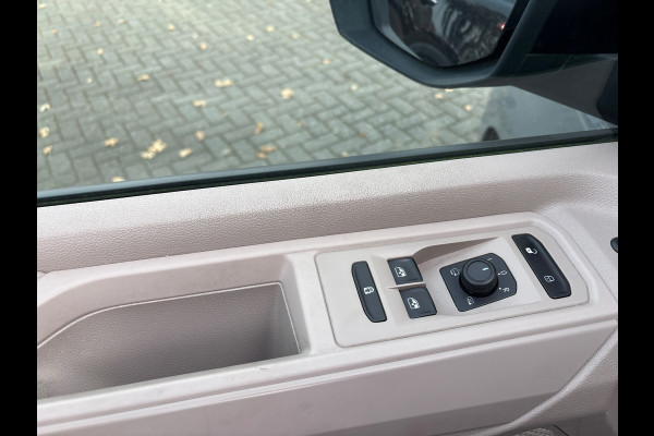 Volkswagen Multivan 1.4 eHybrid L2H1 Life Business 6 persoons / automaat