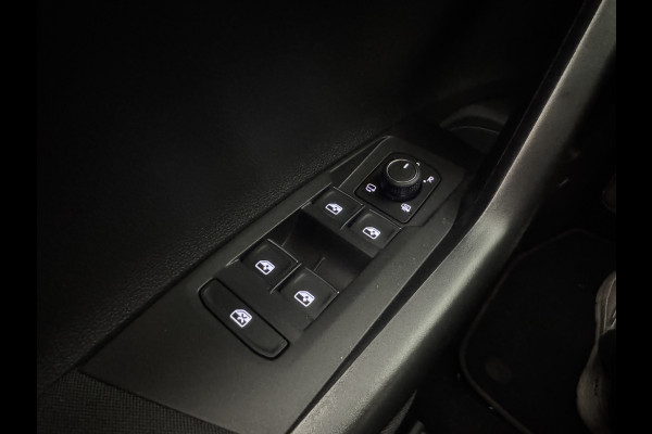Volkswagen Polo GTI 2.0 TSI 210PK DSG GTI-SPORT VIRTUAL/LED/CARPLAY