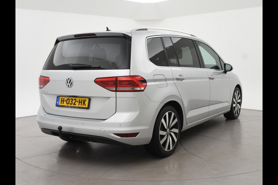Volkswagen Touran 1.5 TSI 150 PK DSG AUT. 7-PERS HIGHLINE + TREKHAAK | ADAPTIVE CRUISE | MASSAGE | CAMERA | STOELVERW.