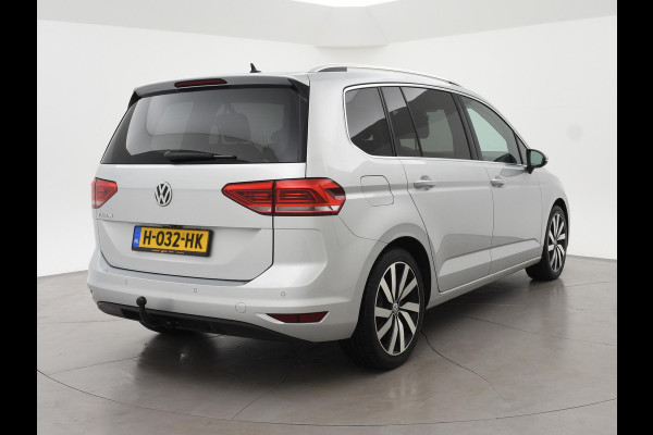 Volkswagen Touran 1.5 TSI 150 PK DSG AUT. 7-PERS HIGHLINE + TREKHAAK | ADAPTIVE CRUISE | MASSAGE | CAMERA | STOELVERW.