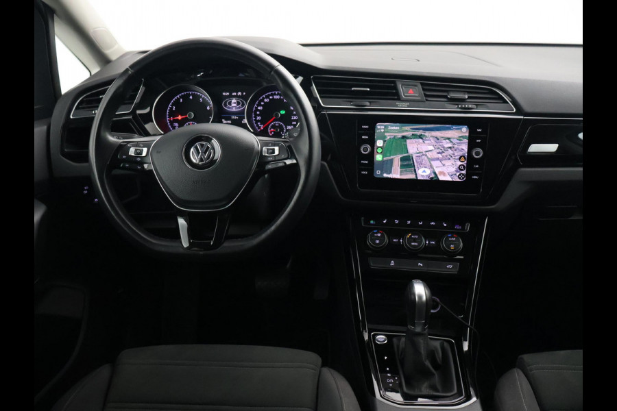 Volkswagen Touran 1.5 TSI 150 PK DSG AUT. 7-PERS HIGHLINE + TREKHAAK | ADAPTIVE CRUISE | MASSAGE | CAMERA | STOELVERW.