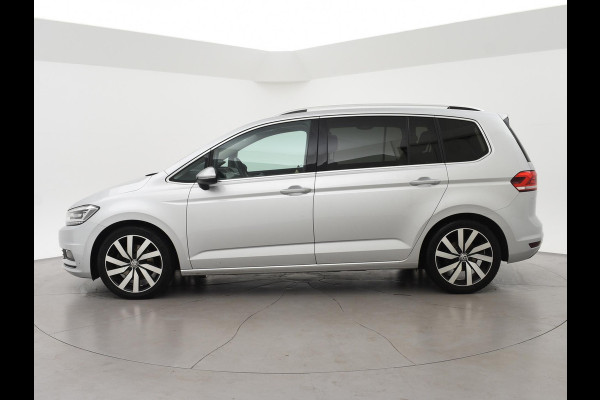Volkswagen Touran 1.5 TSI 150 PK DSG AUT. 7-PERS HIGHLINE + TREKHAAK | ADAPTIVE CRUISE | MASSAGE | CAMERA | STOELVERW.
