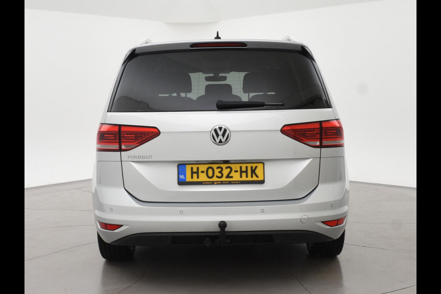 Volkswagen Touran 1.5 TSI 150 PK DSG AUT. 7-PERS HIGHLINE + TREKHAAK | ADAPTIVE CRUISE | MASSAGE | CAMERA | STOELVERW.