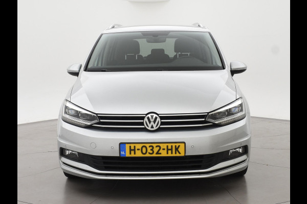 Volkswagen Touran 1.5 TSI 150 PK DSG AUT. 7-PERS HIGHLINE + TREKHAAK | ADAPTIVE CRUISE | MASSAGE | CAMERA | STOELVERW.