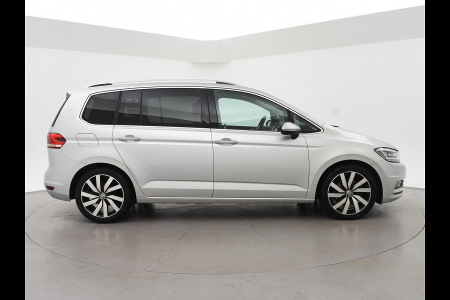 Volkswagen Touran 1.5 TSI 150 PK DSG AUT. 7-PERS HIGHLINE + TREKHAAK | ADAPTIVE CRUISE | MASSAGE | CAMERA | STOELVERW.