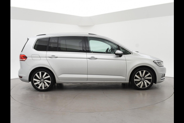 Volkswagen Touran 1.5 TSI 150 PK DSG AUT. 7-PERS HIGHLINE + TREKHAAK | ADAPTIVE CRUISE | MASSAGE | CAMERA | STOELVERW.