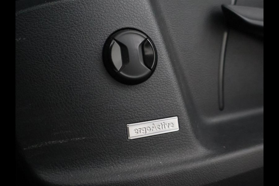 Volkswagen Touran 1.5 TSI 150 PK DSG AUT. 7-PERS HIGHLINE + TREKHAAK | ADAPTIVE CRUISE | MASSAGE | CAMERA | STOELVERW.
