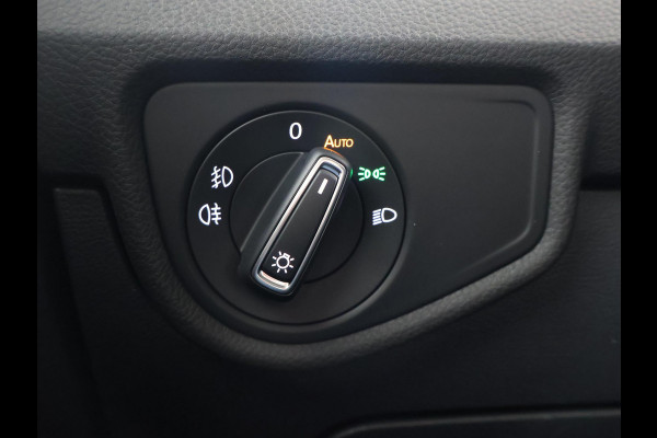 Volkswagen Touran 1.5 TSI 150 PK DSG AUT. 7-PERS HIGHLINE + TREKHAAK | ADAPTIVE CRUISE | MASSAGE | CAMERA | STOELVERW.