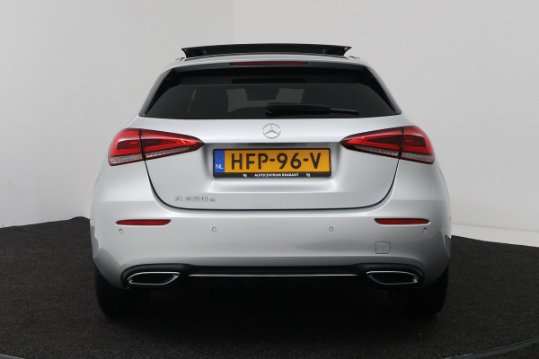 Mercedes-Benz A-Klasse 250 e Business Solution AMG Limited (PANORAMADAK, SFEERVERLICHTING, BURMEISTER, CAMERA, SFEERVERLICHTING, STOELVERWARMING)