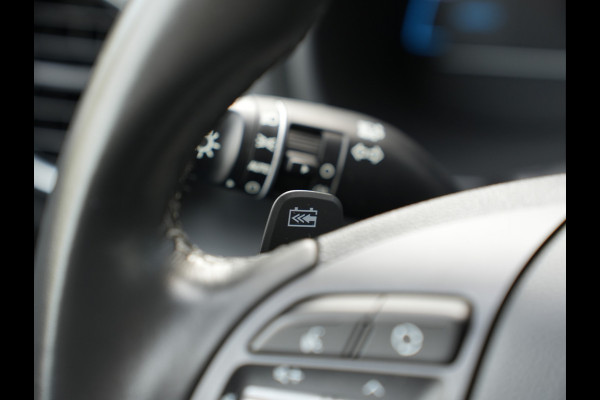 Hyundai Kona EV Fashion 64 kWh | warmtepomp | Cruise control adaptief met stop&go | Climate Control |