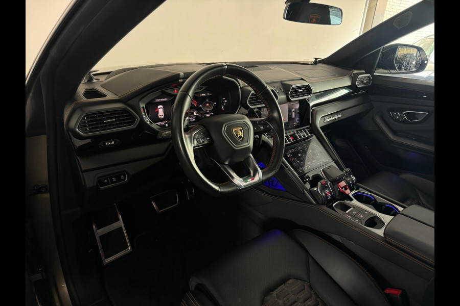 Lamborghini Urus 4.0 V8 Pano|Ceramic|B&O 3D|360 Camera|Massage