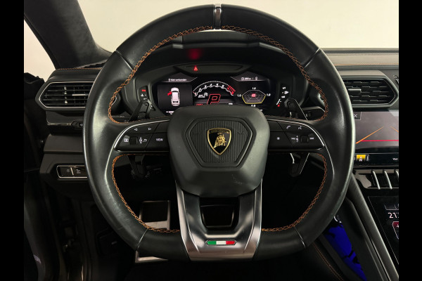 Lamborghini Urus 4.0 V8 Pano|Ceramic|B&O 3D|360 Camera|Massage