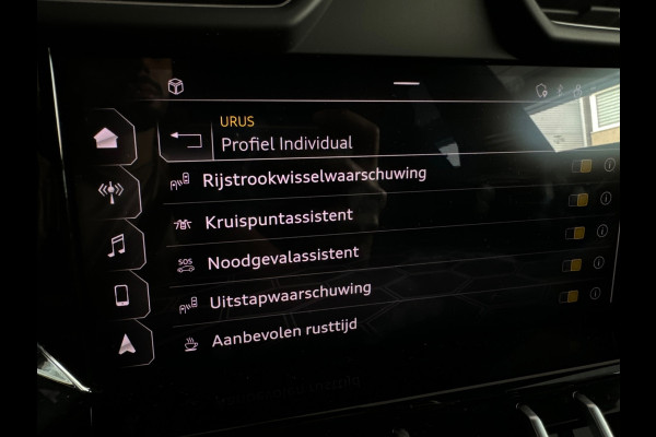 Lamborghini Urus 4.0 V8 Pano|Ceramic|B&O 3D|360 Camera|Massage