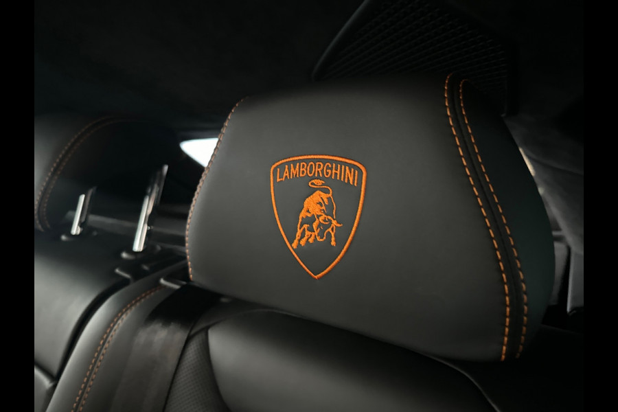 Lamborghini Urus 4.0 V8 Pano|Ceramic|B&O 3D|360 Camera|Massage