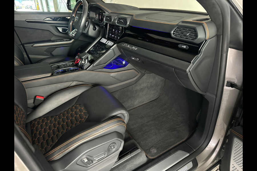 Lamborghini Urus 4.0 V8 Pano|Ceramic|B&O 3D|360 Camera|Massage