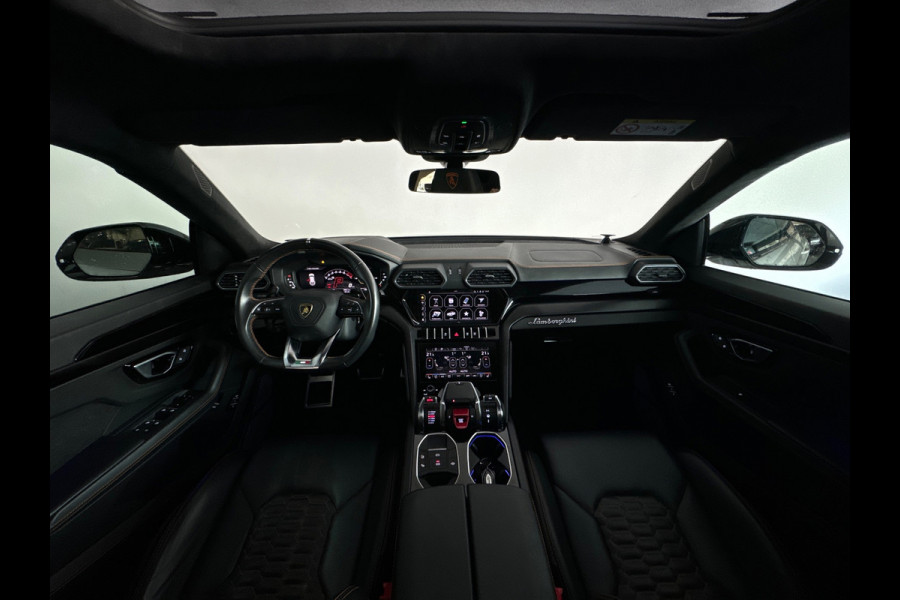 Lamborghini Urus 4.0 V8 Pano|Ceramic|B&O 3D|360 Camera|Massage
