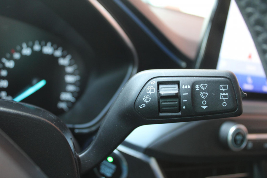Ford FOCUS Wagon 2.0 EcoBlue Active Business 150pk | Panoramadak | Wegklapbare trekhaak | Adaptive cruise control  | Bang&Olfusen | Head up Display | Full LED | 2 bandensets | 1.600kg trekgewicht