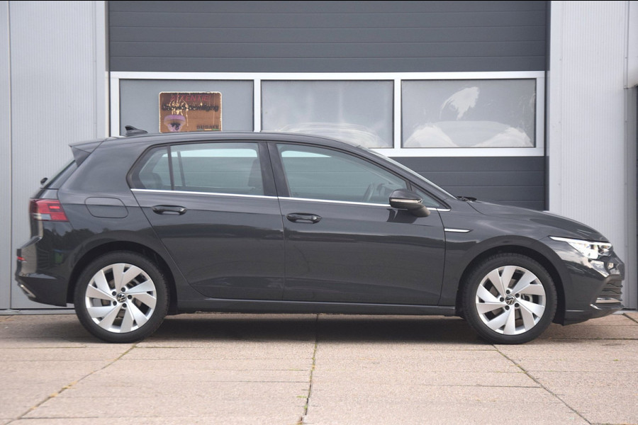 Volkswagen Golf 1.5 TSI Style HEAD-UP/AUDIO PREMIUM/CAMERA/VERWARMDE VOORSTOELEN/
