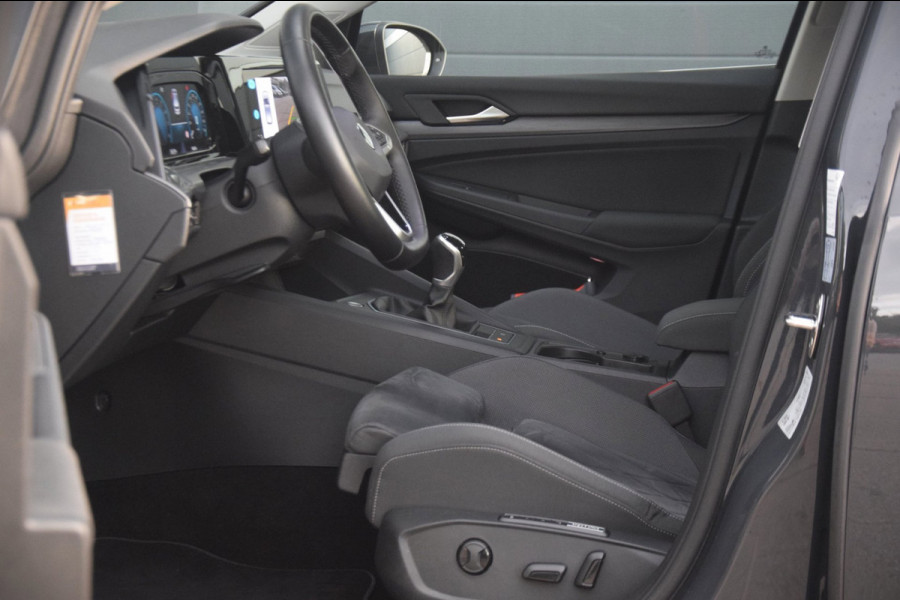 Volkswagen Golf 1.5 TSI Style HEAD-UP/AUDIO PREMIUM/CAMERA/VERWARMDE VOORSTOELEN/