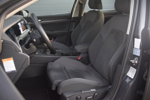 Volkswagen Golf 1.5 TSI Style HEAD-UP/AUDIO PREMIUM/CAMERA/VERWARMDE VOORSTOELEN/