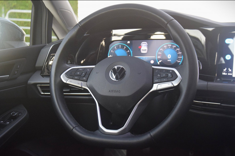 Volkswagen Golf 1.5 TSI Style HEAD-UP/AUDIO PREMIUM/CAMERA/VERWARMDE VOORSTOELEN/