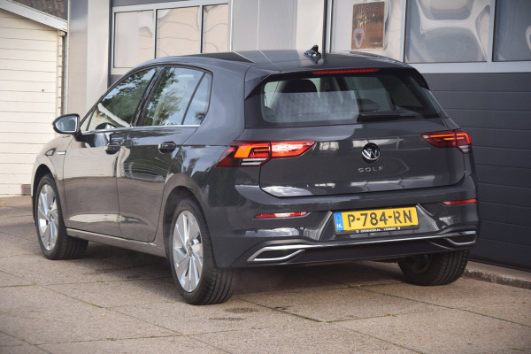 Volkswagen Golf 1.5 TSI Style HEAD-UP/AUDIO PREMIUM/CAMERA/VERWARMDE VOORSTOELEN/