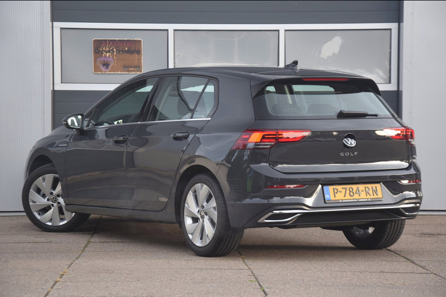 Volkswagen Golf 1.5 TSI Style HEAD-UP/AUDIO PREMIUM/CAMERA/VERWARMDE VOORSTOELEN/
