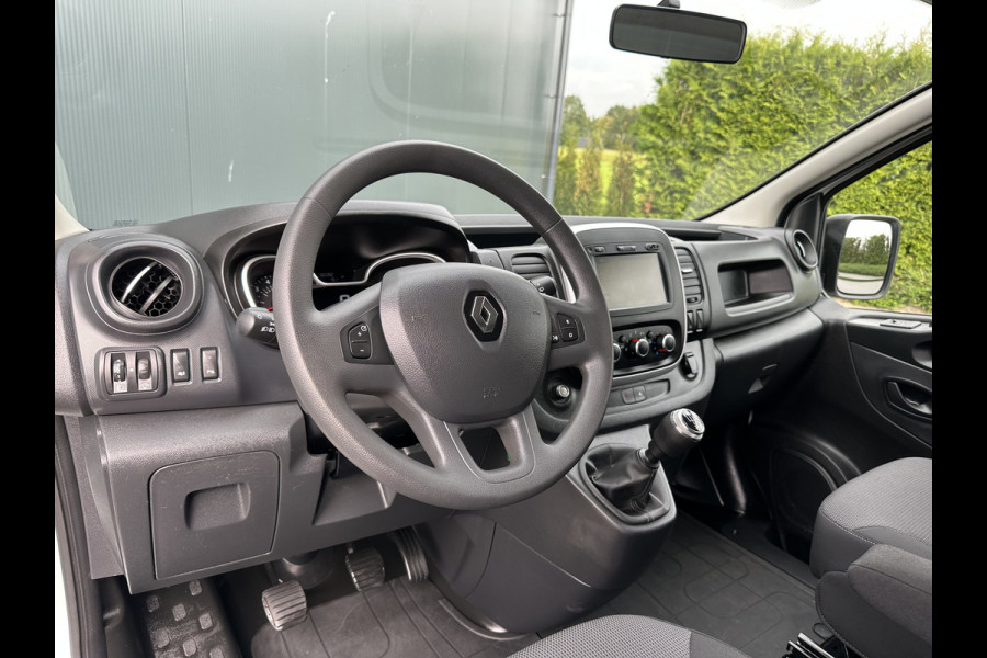 Renault Trafic 2.0 dCi 120 PK / L2H1 / 1e EIG. / IMPERIAAL / 2x SCHUIFDEUR / TREKHAAK / LED KOPLAMPEN / AIRCO / CRUISE