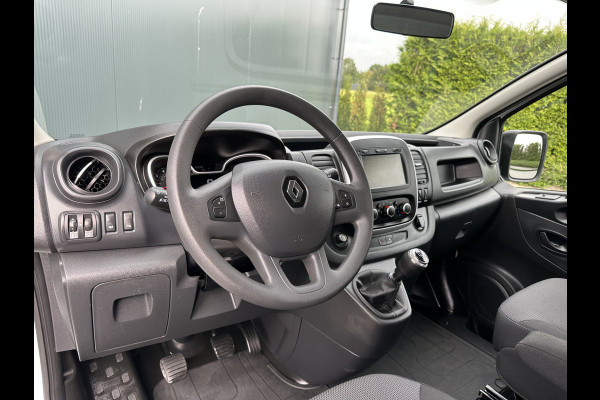 Renault Trafic 2.0 dCi 120 PK / L2H1 / 1e EIG. / IMPERIAAL / 2x SCHUIFDEUR / TREKHAAK / LED KOPLAMPEN / AIRCO / CRUISE