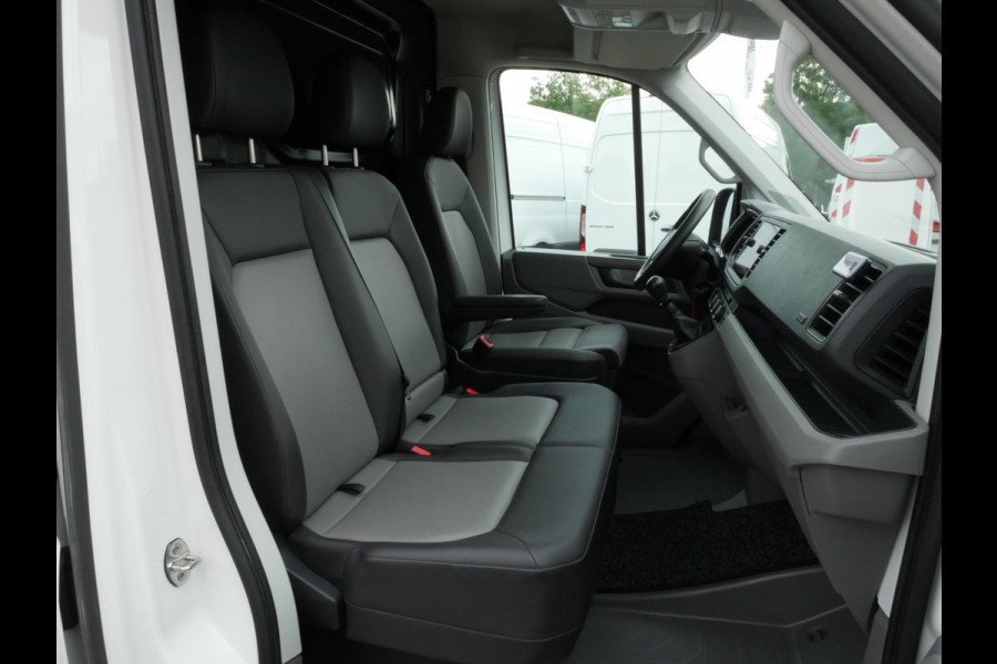 Volkswagen Crafter 2.0 TDI 140PK L3H3 Airco Camera Imperiaal Trekhaak