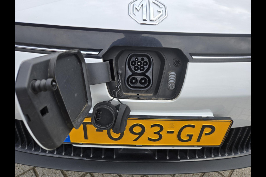MG Mg5 electric Long Range Comfort 61 kWh NL-AUTO | NAVI | CAMERA | SOH 93,5%