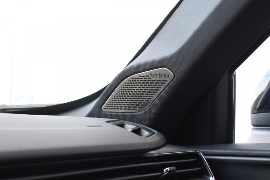 Lynk & Co 01 276PK Automaat More / Adaptive cruise control / Leren bekleding / Elektrisch verstelbare stoelen / Schuif- kanteldak / Stoel- en stuurverwarming / Parkeersensoren V+A / 360 Graden Camera / Elektrische achterklep / 20" lichtmetalen velgen / Trekhaak