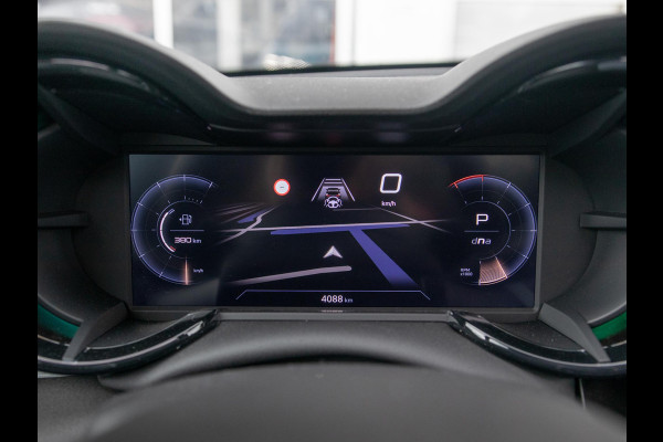 Alfa Romeo junior 1.2 Turbo 145pk Hybrid Ibrida Q4 | Clima | Camera | Adapt. Cruise | Apple Carplay | Schuif/Kanteldak | BSM | Elektrr. A-Klep | Keyless | 18" | Navi | PDC | Winter Pack