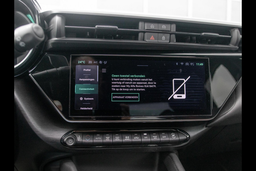 Alfa Romeo junior 1.2 Turbo 145pk Hybrid Ibrida Q4 | Clima | Camera | Adapt. Cruise | Apple Carplay | Schuif/Kanteldak | BSM | Elektrr. A-Klep | Keyless | 18" | Navi | PDC | Winter Pack