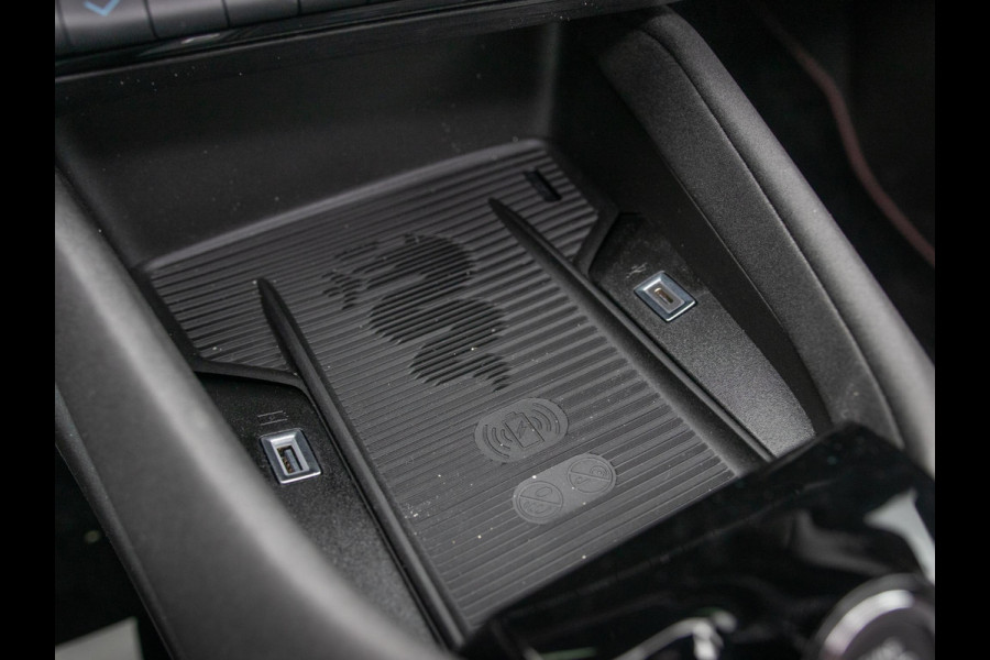 Alfa Romeo junior 1.2 Turbo 145pk Hybrid Ibrida Q4 | Clima | Camera | Adapt. Cruise | Apple Carplay | Schuif/Kanteldak | BSM | Elektrr. A-Klep | Keyless | 18" | Navi | PDC | Winter Pack