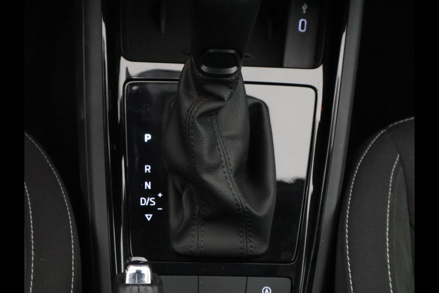 Škoda SCALA 1.0 TSI Sport Business Automaat | Panoramadak | Navigatie | Apple Carplay & AndroidAUTO | Camera