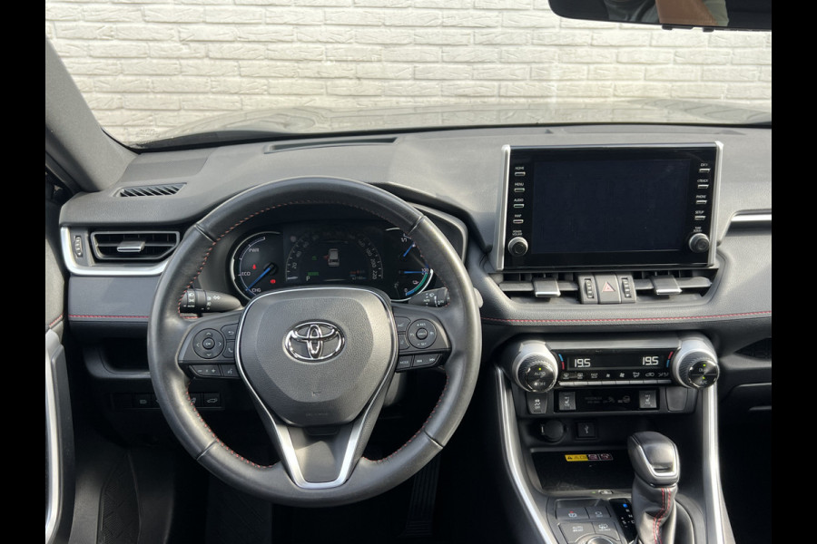 Toyota RAV4 2.5 Plug-in Hybrid AWD Style | Trekhaak | HUD | Camera | LED | Carplay