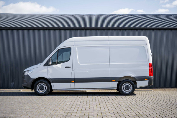 Mercedes-Benz Sprinter 311 CDI RWD L2H2 | Volledig Ingericht | Mbux | Camera | Climatronic