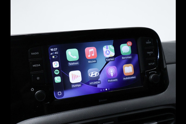 Hyundai i10 1.0 Comfortline Sport (APPLE CARPLAY,NAVI,PDC,CRUISE,LED,GETINT,TREKHAAK,SPORTSTOELEN,NETTE STAAT)