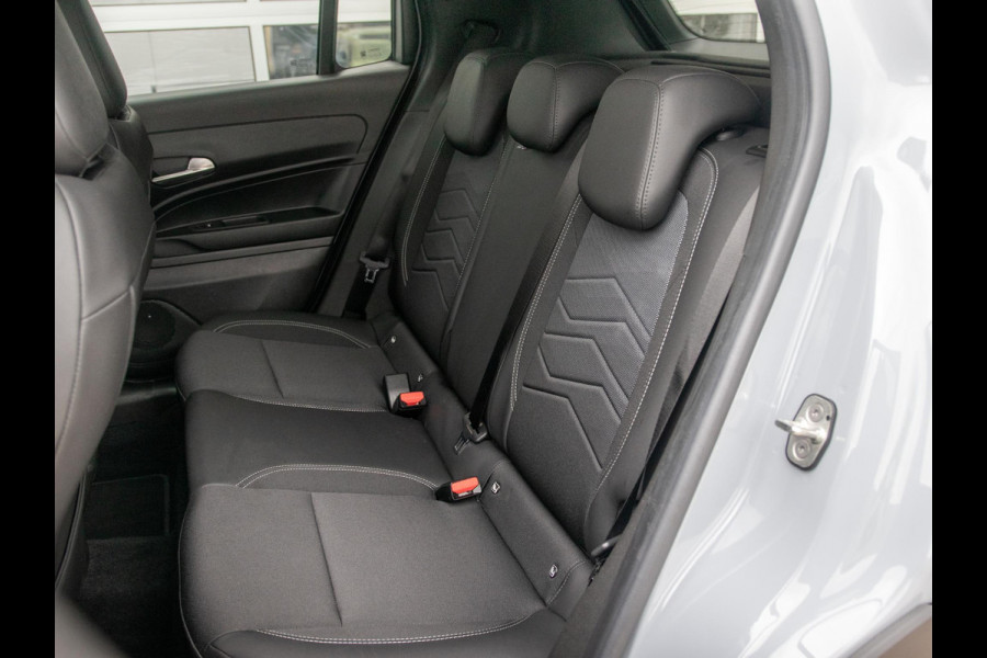 Jeep Avenger 1.2 e-Hybrid Summit | Infotainment&Conv. Pack | Winter Pack | Bicolore