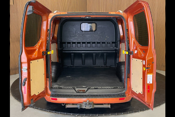 Ford Transit Custom 300 2.0 TDCI L2H1 Limited DC|FULL OPTION|AUTOMAAT|ACC|2X SCHUIFDEUR|CARPLAY|CAMERA|TREKHAAK|1e EIG|NAP|NL-AUTO