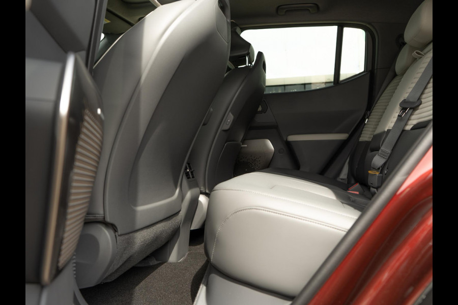 Kia EV2 GT-Line 61 kWh 4p. | Schuifkanteldak | Stoel en stuurverwarming | PDC voor en achter |