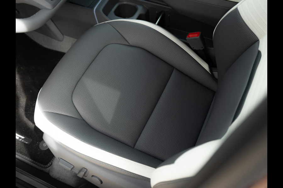 Kia EV2 GT-Line 61 kWh 4p. | Schuifkanteldak | Stoel en stuurverwarming | PDC voor en achter |