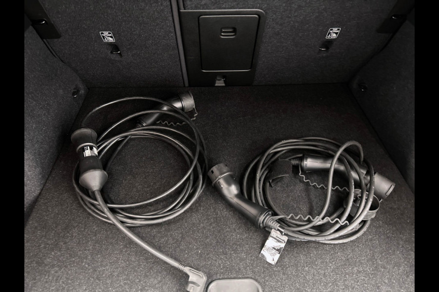 Volvo XC40 1.5 T5 Recharge Inscription Expression | 1e Eigenaar | Leder | Apple/Carplay | Elek. Kofferklep |