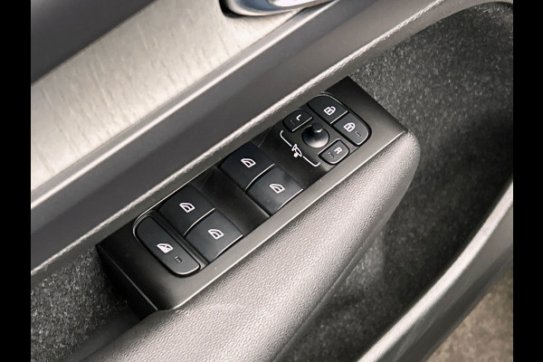Volvo XC40 1.5 T5 Recharge Inscription Expression | 1e Eigenaar | Leder | Apple/Carplay | Elek. Kofferklep |