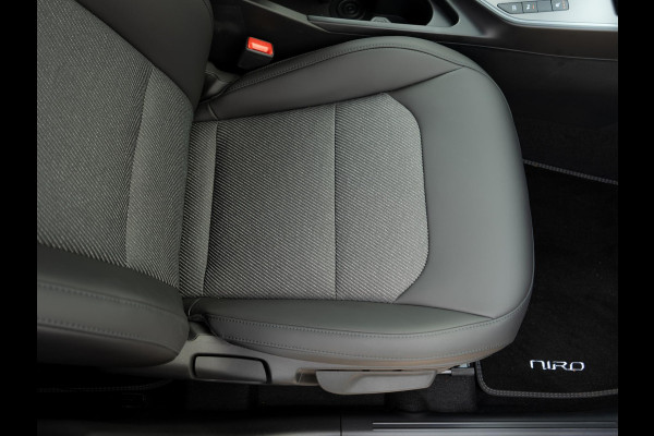 Kia Niro 1.6 GDi Hybrid DynamicPlusLine | Schuifkantel dak | Navigatie | Stoel en stuurverwarming |