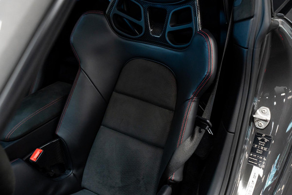 Porsche 911 4.0 GT3 *Keramisch / Vierwielbesturing / BOSE / Hefsysteem-vooras / Clubsport-pakket / Sportuitlaat-systeem / Carbon*