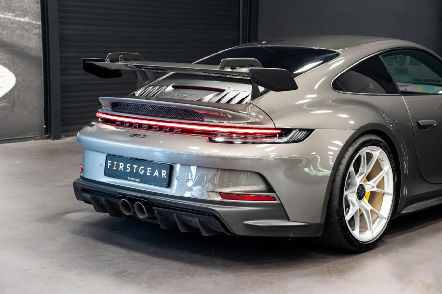 Porsche 911 4.0 GT3 *Keramisch / Vierwielbesturing / BOSE / Hefsysteem-vooras / Clubsport-pakket / Sportuitlaat-systeem / Carbon*