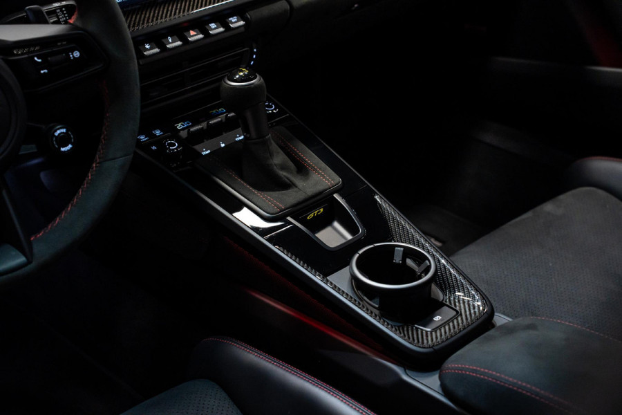Porsche 911 4.0 GT3 *Keramisch / Vierwielbesturing / BOSE / Hefsysteem-vooras / Clubsport-pakket / Sportuitlaat-systeem / Carbon*