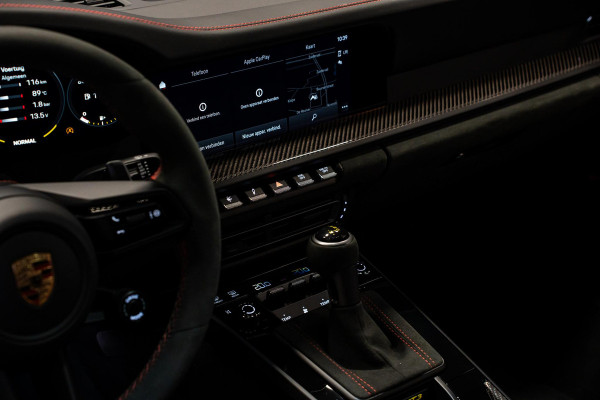 Porsche 911 4.0 GT3 *Keramisch / Vierwielbesturing / BOSE / Hefsysteem-vooras / Clubsport-pakket / Sportuitlaat-systeem / Carbon*